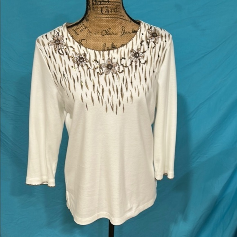 Elegant White Embellished Women's Top